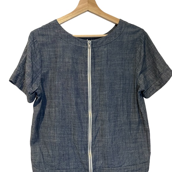 Chambray Short Sleeve Blouse with Full Back Zip Detail in Back Size Small - Picture 4 of 5